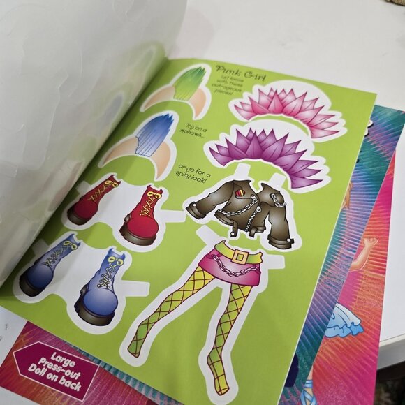 Set Of 4 Dress Up Dolls  Paper Doll Books Uncut Fashions - Picture 12 of 16